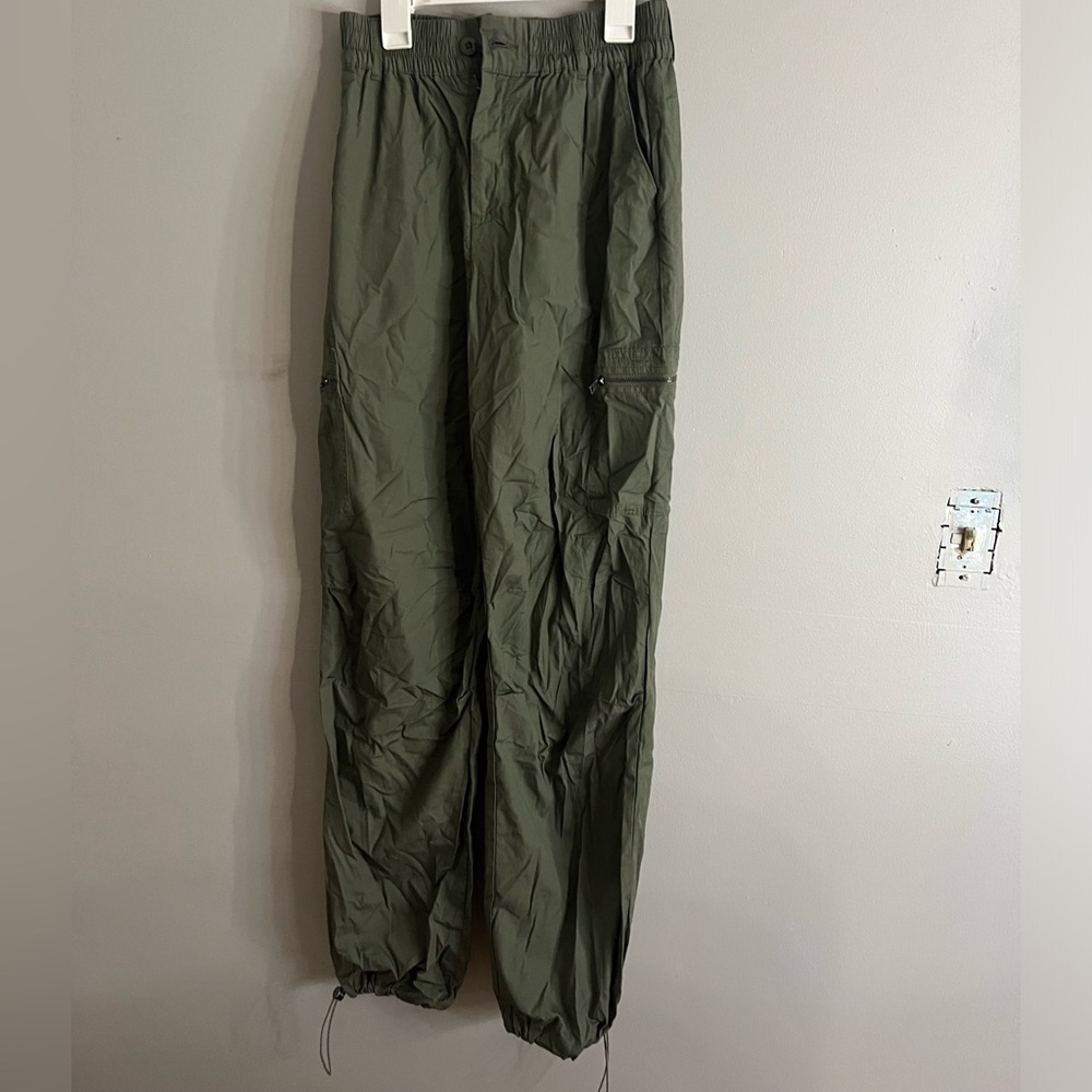 army green forever 21 cargo pants size s